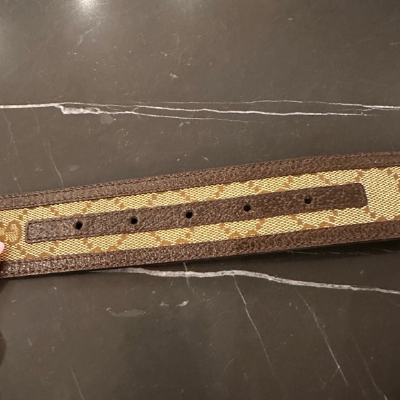 Gucci Leather Belt with Double G Silver Shiny Buckle - Picture 4 of 6